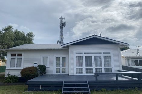 Photo of property in 121 Vigor Brown Street, Napier South, Napier, 4110