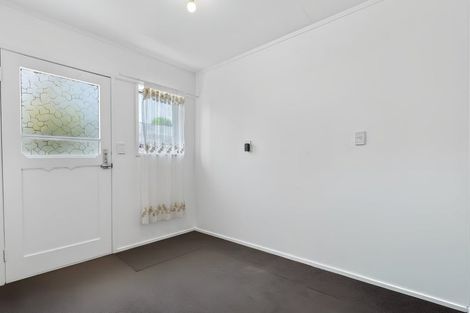 Photo of property in 1/47 Larne Avenue, Pakuranga Heights, Auckland, 2010