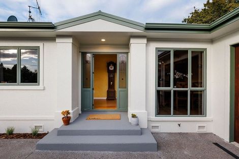 Photo of property in 16 Cranwell Place, Hillcrest, Hamilton, 3216