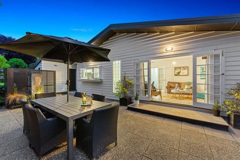 Photo of property in 7 Ngarara Road, Waikanae, 5036