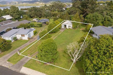 Photo of property in 38 Robinson Road, Whitianga, 3510