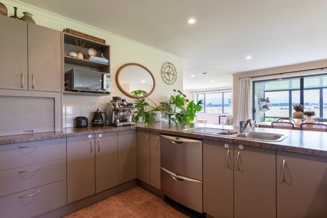 Photo of property in 64 Totaramahonga Road, Dannevirke, 4972