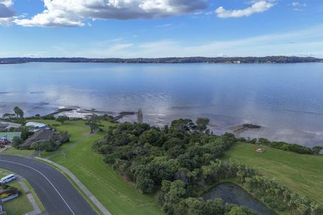 Photo of property in 49 Spinnaker Drive, Te Atatu Peninsula, Auckland, 0610