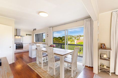 Photo of property in 10 Coromandel Crescent, Mairangi Bay, Auckland, 0630