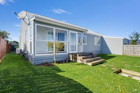 Photo of property in 64 Rhodes Drive, Kelvin Grove, Palmerston North, 4414