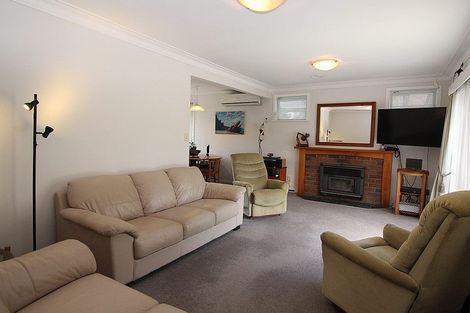 Photo of property in 88 Glendale Road, Glen Eden, Auckland, 0602