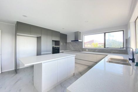 Photo of property in 71 Kennedy Avenue, Forrest Hill, Auckland, 0620