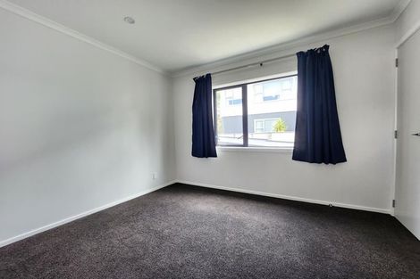 Photo of property in 28a Redwood Avenue, Tawa, Wellington, 5028