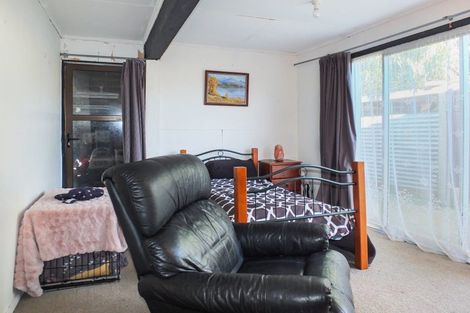 Photo of property in 16a Shortt Street, Foxton Beach, Foxton, 4815