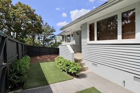 Photo of property in 182 Old Titirangi Road, Titirangi, Auckland, 0604