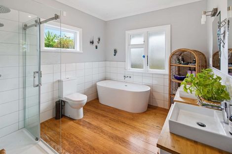 Photo of property in 35 Grey Street, College Estate, Whanganui, 4500