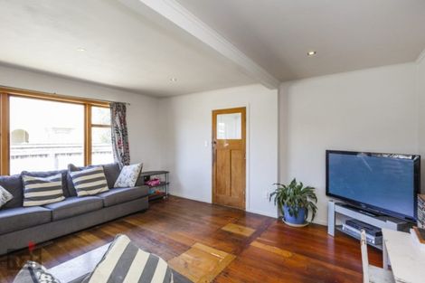 Photo of property in 1a Wellington Street, Feilding, 4702