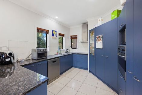 Photo of property in 118 Huntington Drive, Huntington Park, Auckland, 2013