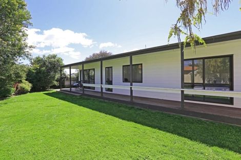 Photo of property in 24 Whiting Crescent, Greenmeadows, Napier, 4112