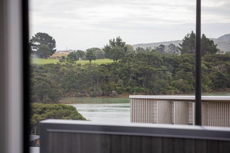 Photo of property in 18 Maataitai Road, Raglan, 3225