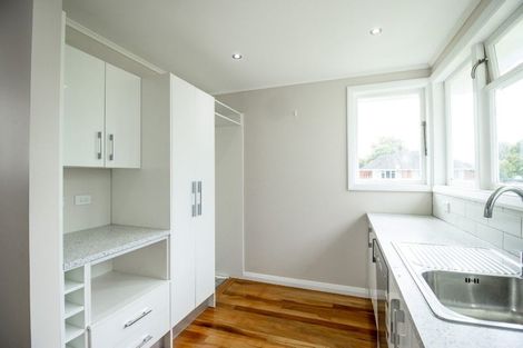 Photo of property in 33 Galway Avenue, Hokowhitu, Palmerston North, 4410