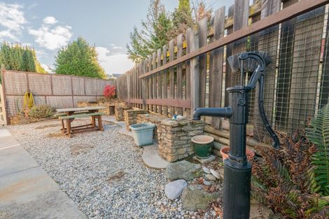 Photo of property in 27 Fraser Street, Clyde, 9330