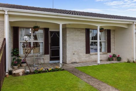 Photo of property in 15 Weld Street, Cambridge, 3434