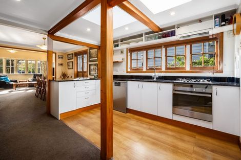 Photo of property in 123 Muritai Road, Eastbourne, Lower Hutt, 5013