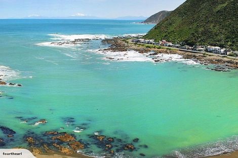 Photo of property in 72 Owhiro Bay Parade, Owhiro Bay, Wellington, 6023