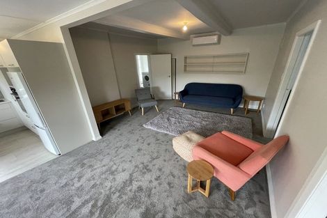 Photo of property in 14 West Road, Northland, Wellington, 6012