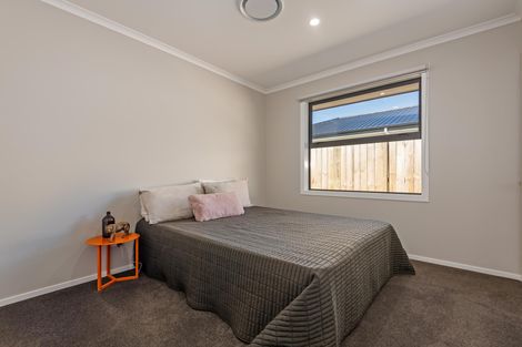 Photo of property in 20 Atlantic Drive, Fitzherbert, Palmerston North, 4410