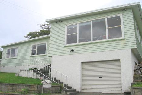 Photo of property in 14 Tainui Terrace, Tawa, Wellington, 5028