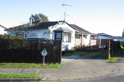 Photo of property in 17 Southview Place, Wattle Downs, Auckland, 2102