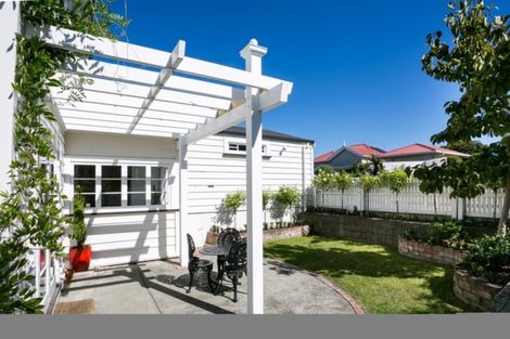 Photo of property in 11 Colenso Avenue, Hospital Hill, Napier, 4110