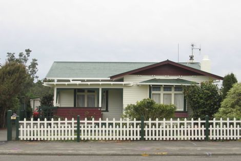 Photo of property in 10 Creagh Street, Te Awa, Napier, 4110