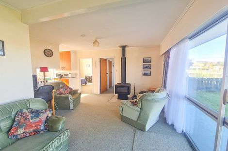 Photo of property in 40 Lincoln Street, Ashhurst, 4810