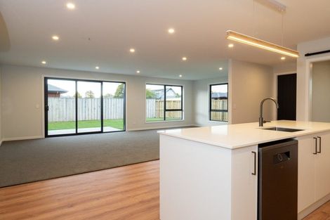 Photo of property in 5 Meadow Lane, Tinwald, Ashburton, 7700