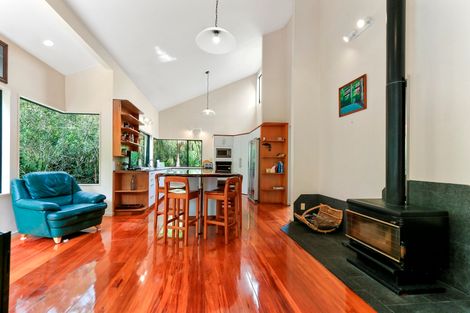 Photo of property in 79 Hilling Street, Titirangi, Auckland, 0604