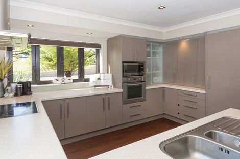 Photo of property in 58 Medhurst Road North, Bombay, 2675