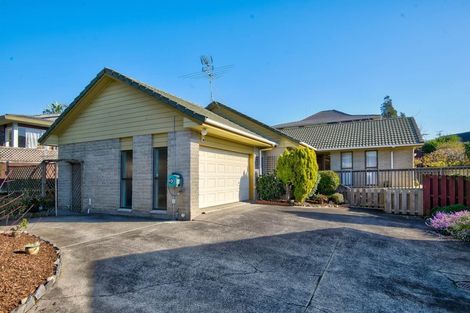 Photo of property in 1/30 Galloway Crescent, Farm Cove, Auckland, 2012