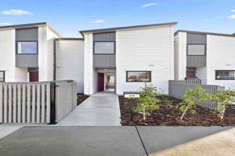 Photo of property in 36 Watchfield Close, Mangere, Auckland, 2022