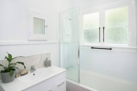 Photo of property in 18 Olson Street, Egmont Village, Inglewood, 4386