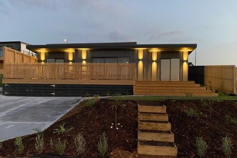 Photo of property in 33 Omahina Street, Raglan, 3225