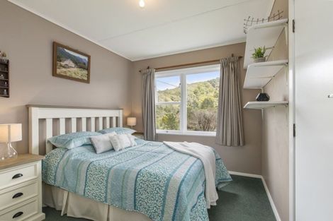 Photo of property in 284 Moores Valley Road, Wainuiomata, 5373