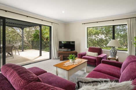 Photo of property in 37 Pohutukawa Drive, Athenree, Katikati, 3177