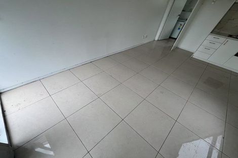 Photo of property in 22 Goodwood Drive, Goodwood Heights, Auckland, 2105