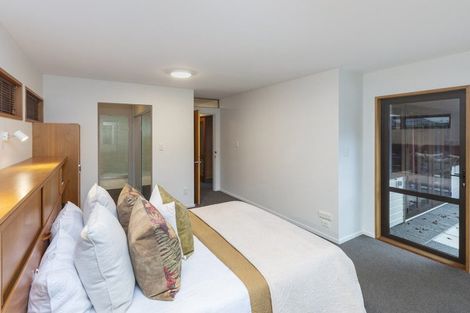 Photo of property in 16 Kent Lodge Avenue, Avonhead, Christchurch, 8042