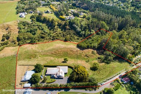 Photo of property in 124 Pahiatua Aokautere Road, Aokautere, Palmerston North, 4471