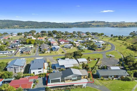 Photo of property in 10a Park Drive, Raglan, 3225