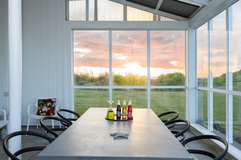 Photo of property in 10 Marine Parade South, Foxton Beach, Foxton, 4815