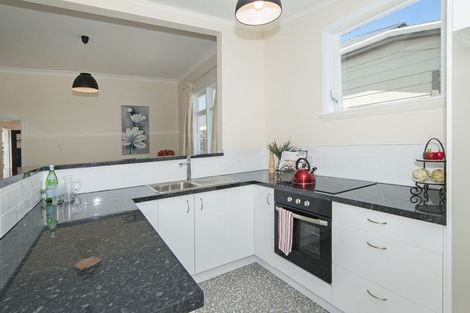 Photo of property in 11 Beach Street, Petone, Lower Hutt, 5012