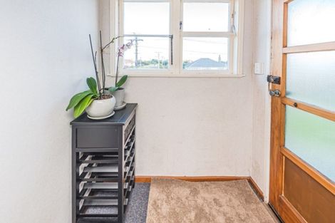 Photo of property in 86 Swiss Avenue, Gonville, Whanganui, 4501