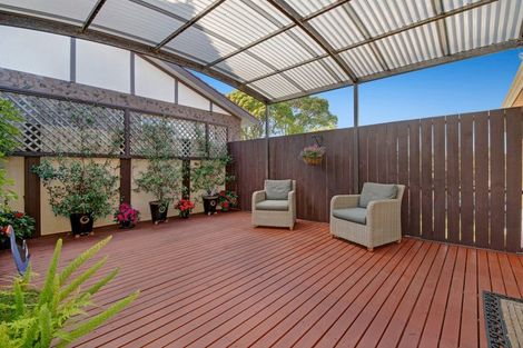 Photo of property in 18 Kennedy Avenue, Forrest Hill, Auckland, 0620