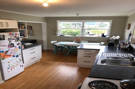 Photo of property in 4 Clarkes Crescent, Paekakariki, 5034