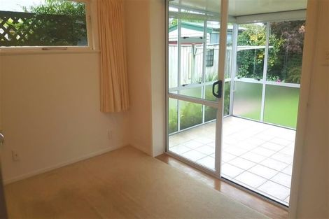 Photo of property in 6 Walton Avenue, Waikanae, 5036